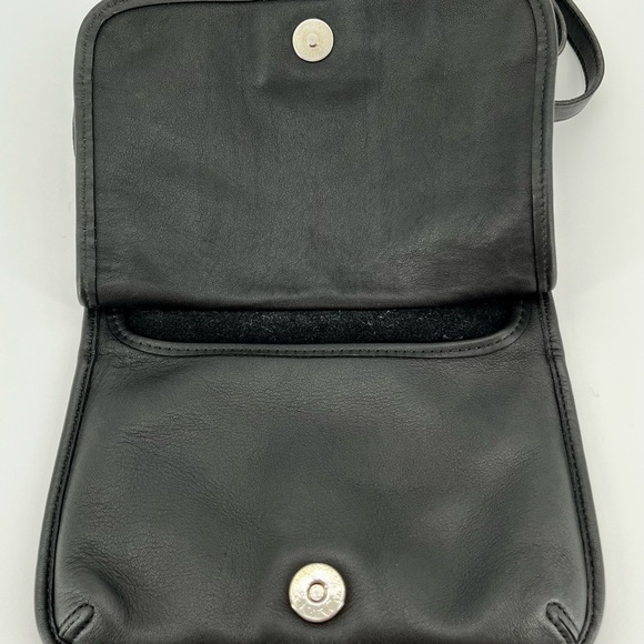 Coach Mini Hippie Flap bag 9142 - Picture 3 of 7